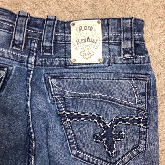 Men’s Rock Revival jeans - Picture 7 of 8